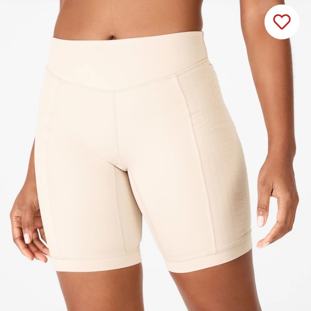 High-Waisted Traputo Motion365® Short XS